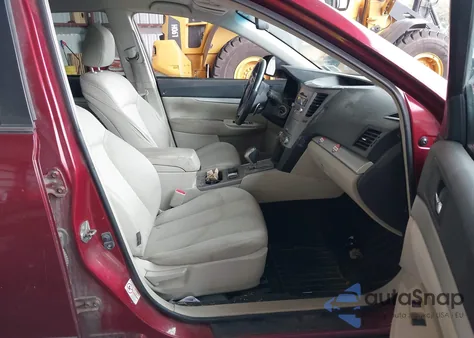 2011 Subaru Outback 2.5I Premium z USA, uszkodzony, nr VIN 4S4BRBCC5B3438901